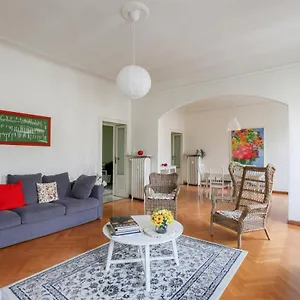 Apt With Balcony - 50 M Far From Pagano M1 Appartamento